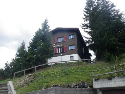 Montalin (452 Ti) 2. Stock Apartment in Canton of Grisons