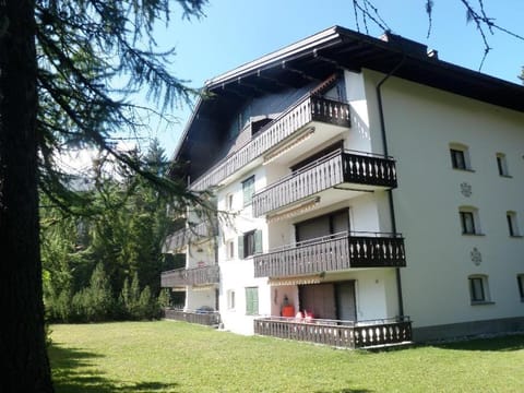 Cristallina (258 Me) Apartment in Lantsch/Lenz