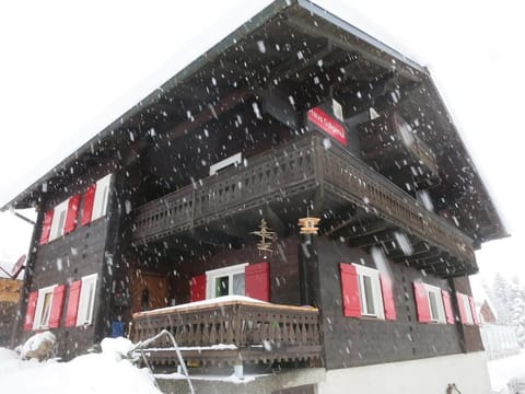 Property building, Winter