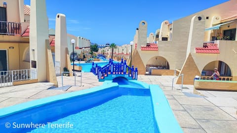 Property building, Pool view, Swimming pool, sunbed
