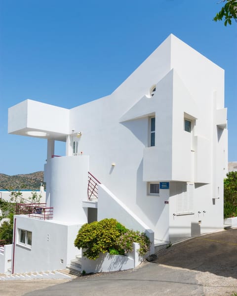 Property building, Facade/entrance, Sea view