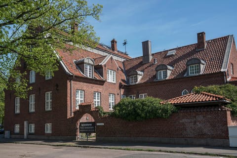 Property building, Summer