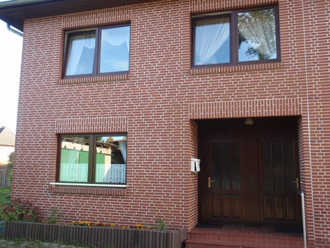 Facade/entrance, Summer