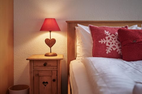 Bed, Decorative detail, Bedroom