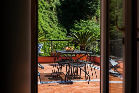 Domus Le Postali Apartment in Vico Equense