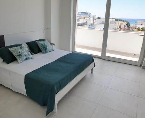 Decorative detail, Bedroom, Sea view