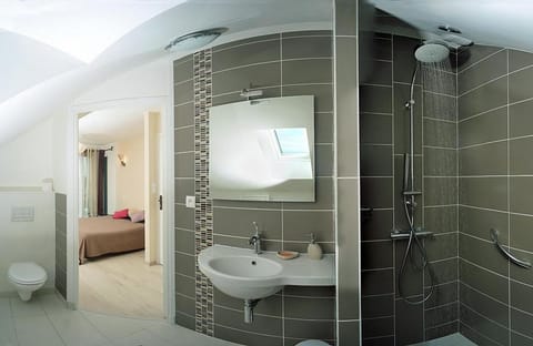 Shower, Bathroom, Photo of the whole room