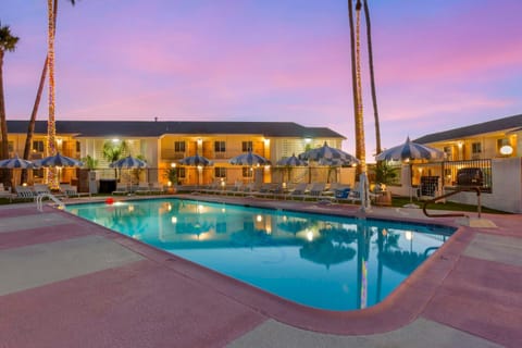 Natural landscape, Pool view, Swimming pool, Swimming pool, Sunset