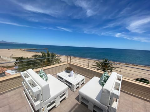 Off site, Day, Summer, View (from property/room), Balcony/Terrace, Balcony/Terrace, Beach, Garden view, Pool view, Sea view, sunbed
