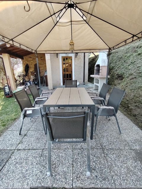 Rustico Lo Scarpone House in Emilia-Romagna