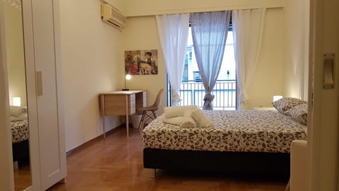 Menta errathens Apartment - Athens Center, 5 BD, 2 BATH Apartment in Athens