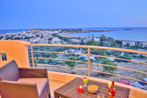 Balcony/Terrace, City view, Landmark view, Sea view