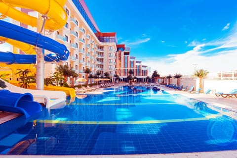 Swimming pool, Swimming pool