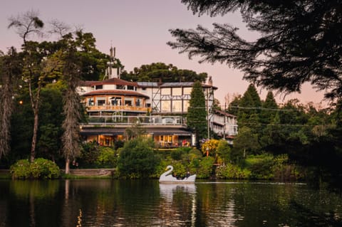 Property building, Lake view, Landmark view