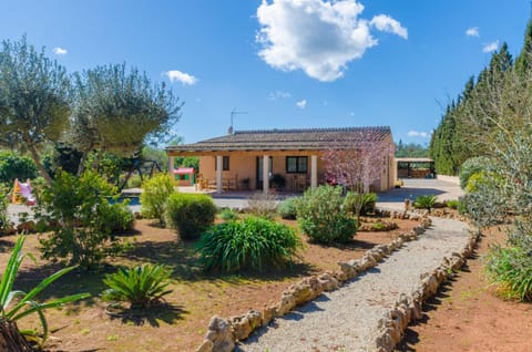 Facade/entrance, Garden