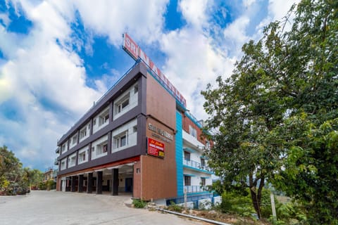 Property building, Facade/entrance, Day, Bird's eye view, Other, Landmark view, Quiet street view, Parking