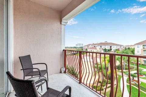 Penthouse Paradise House in Highlands Reserve