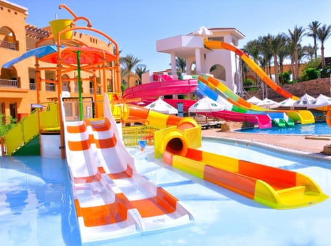 Aqua park, Swimming pool