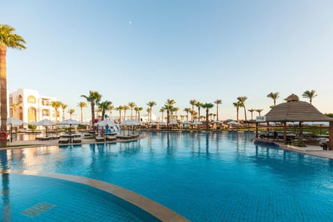 Bird's eye view, Swimming pool