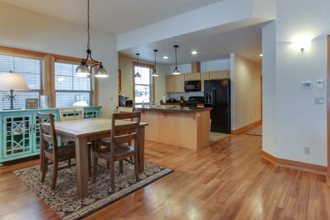 Lakeside Haven Apartment in Dover