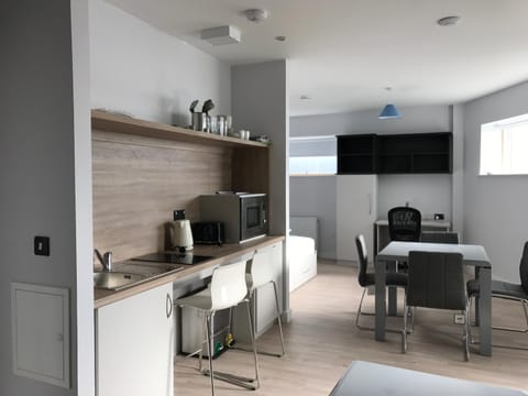 SWUITE GALWAY Hostel in Galway