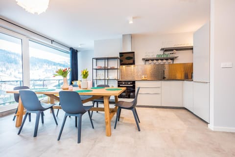 View (from property/room), Living room, Dining area, kitchen