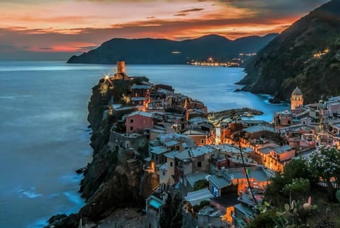 Santa Marta Rooms - Vernazza Bed and Breakfast in Vernazza