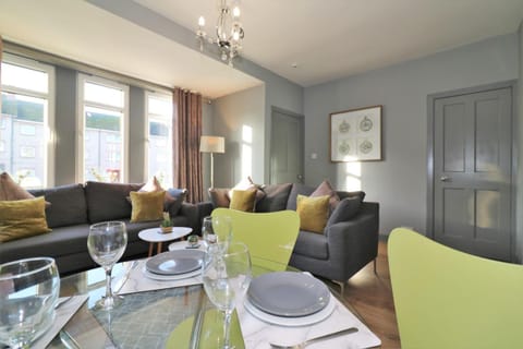 Living room, Seating area, Dining area