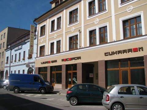 Property building, Facade/entrance, Property logo or sign