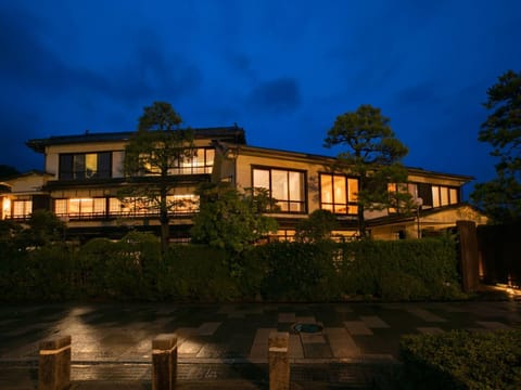 Property building, Night