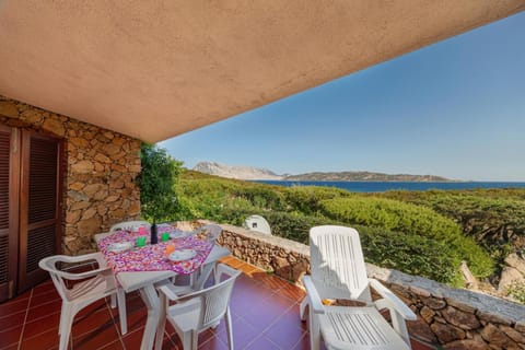 Patio, Day, Natural landscape, View (from property/room), Balcony/Terrace, Dining area, Sea view