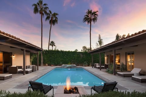 Desert Solstice House in Palm Springs