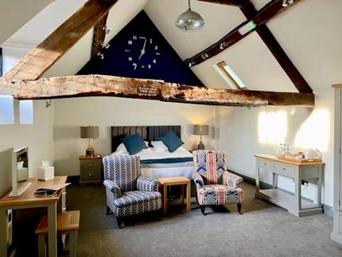 Russell's Bed and Breakfast in Broadway