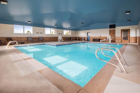 Hot Tub, Sauna, Swimming pool, Swimming pool, Facility for disabled guests