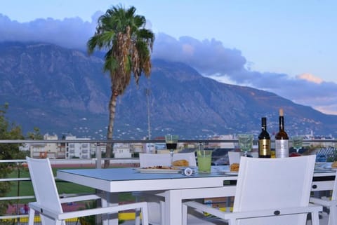 Balcony/Terrace, Mountain view, Sunset