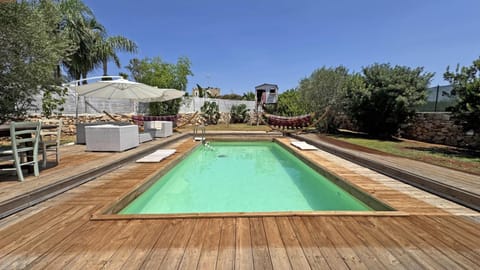Natural landscape, Garden, Garden view, Pool view, Swimming pool, sunbed