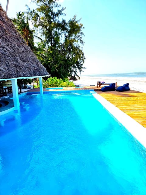 Lounge or bar, Swimming pool