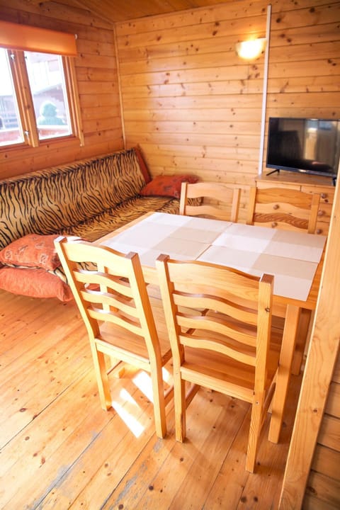 Living room, Dining area, Bedroom