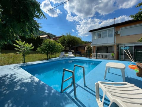 Property building, Swimming pool