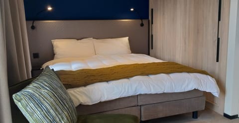 Shower, Toilet, Property building, Nearby landmark, Restaurant/places to eat, Restaurant/places to eat, Communal lounge/ TV room, Spring, Bed, People, Natural landscape, Activities, Winter, Summer, Children play ground, Children play ground, Darts, Game Room, Game Room, Horse-riding, Horse-riding, Snorkeling, Table tennis, Table tennis, Bathroom, TV and multimedia, Coffee/tea facilities, View (from property/room), View (from property/room), Balcony/Terrace, Balcony/Terrace, Kitchen or kitchenette, Living room, Lobby or reception, Lounge or bar, Food and drinks, Business facilities, Seating area, Dining area, Aqua park, Aqua park, Cycling, Cycling, Kids's club, Kids's club, Bedroom, Autumn, On site, Meeting/conference room, Street view, Street view, Area and facilities, Area and facilities, Area and facilities, Swimming pool, Swimming pool, Sports, Sports, Entertainment, Entertainment, Meals, Meals, Continental breakfast, Continental breakfast, Lunch, Lunch, Dinner, Dinner, Drinks, Drinks, Alcoholic drinks, Alcoholic drinks, Non alcoholic drinks, Non alcoholic drinks, Seasons, Time of day, children, children, young children, young children, young children, older children, older children, older children, Open Air Bath, Public Bath, Family, Family, Family