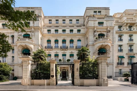 Property building, Facade/entrance