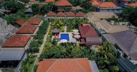 Property building, Neighbourhood, Natural landscape, Pool view, Swimming pool, Location