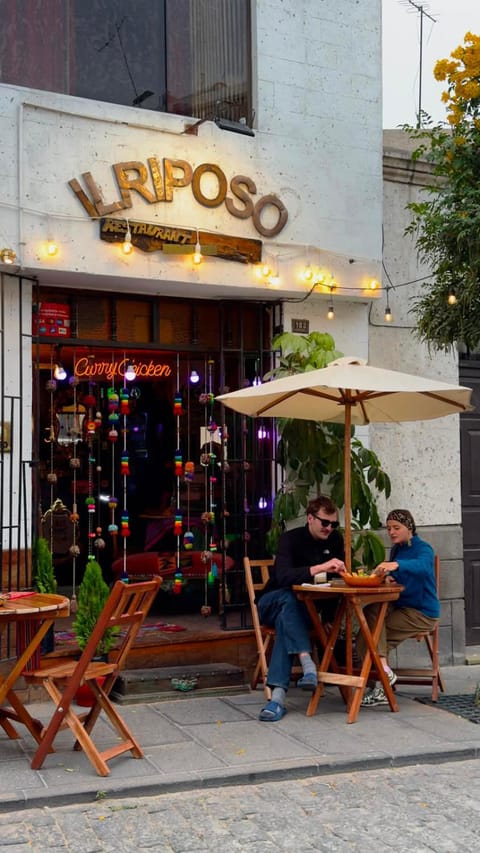 Property building, Restaurant/places to eat