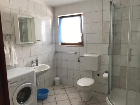 Vera Apartment 1 Apartment in Šibenik-Knin County, Croatia