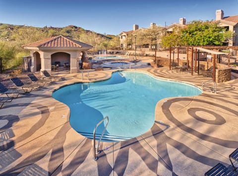 Hot Tub, Swimming pool
