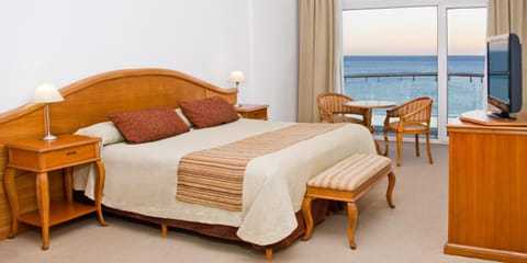 Bed, Photo of the whole room, Bedroom, Sea view