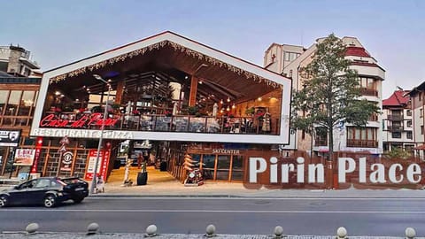 Property building, Street view, Location