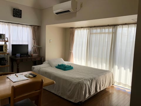 Bed, Bedroom, air conditioner