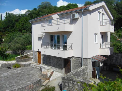 Facade/entrance, Day, Summer, On site