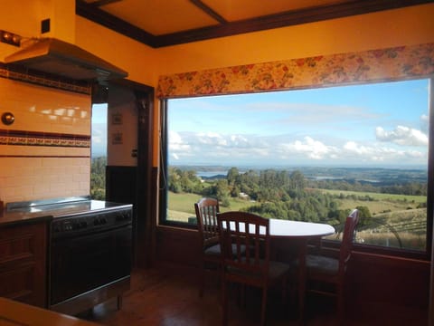 View (from property/room), Kitchen or kitchenette